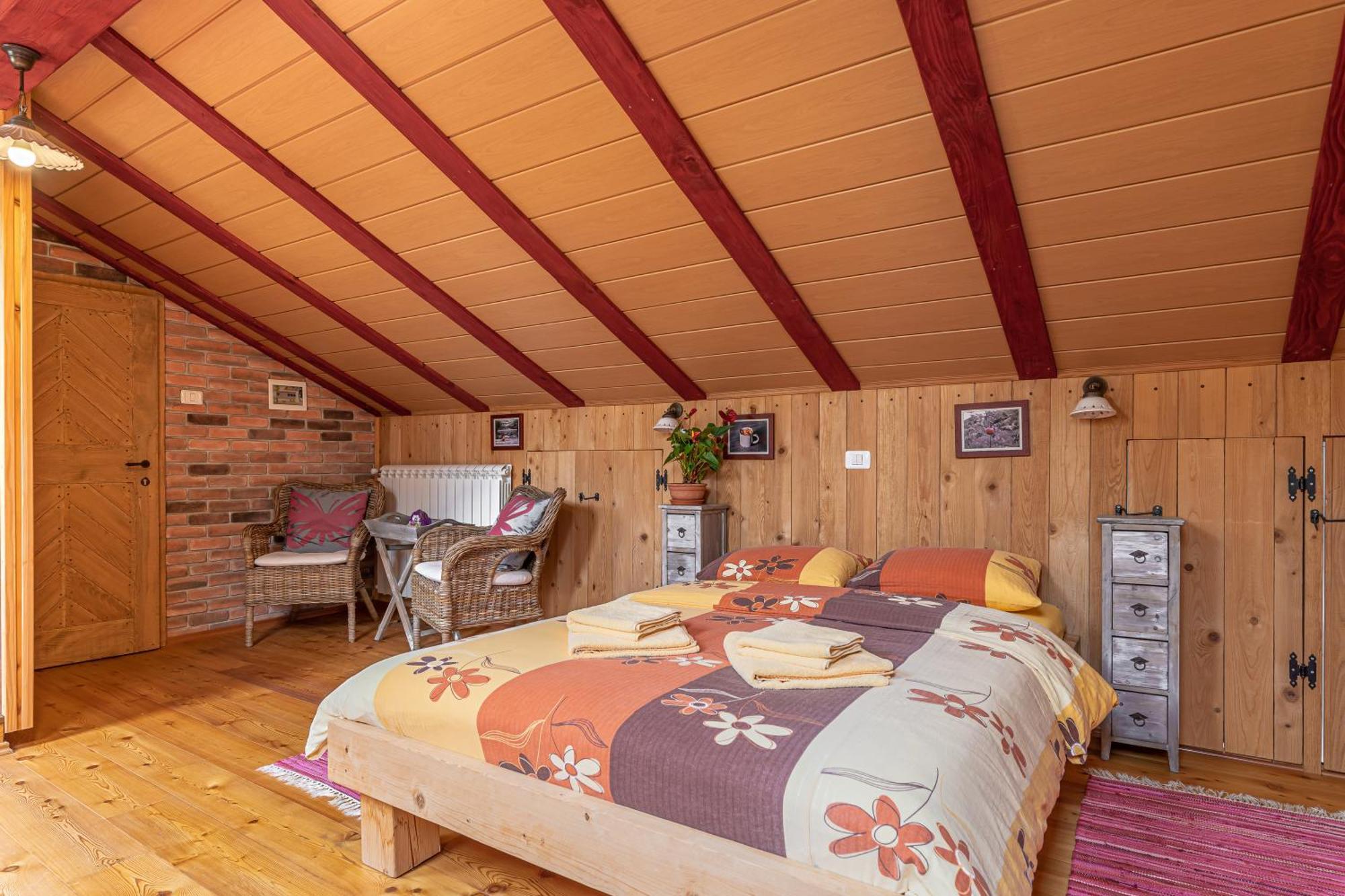 House Na Meji With Sauna - Happy Rentals Pivka Exterior photo